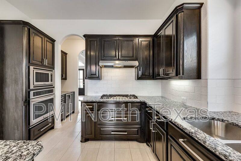 House for rent at 2992 Brianna Dr, Frisco, TX 75033