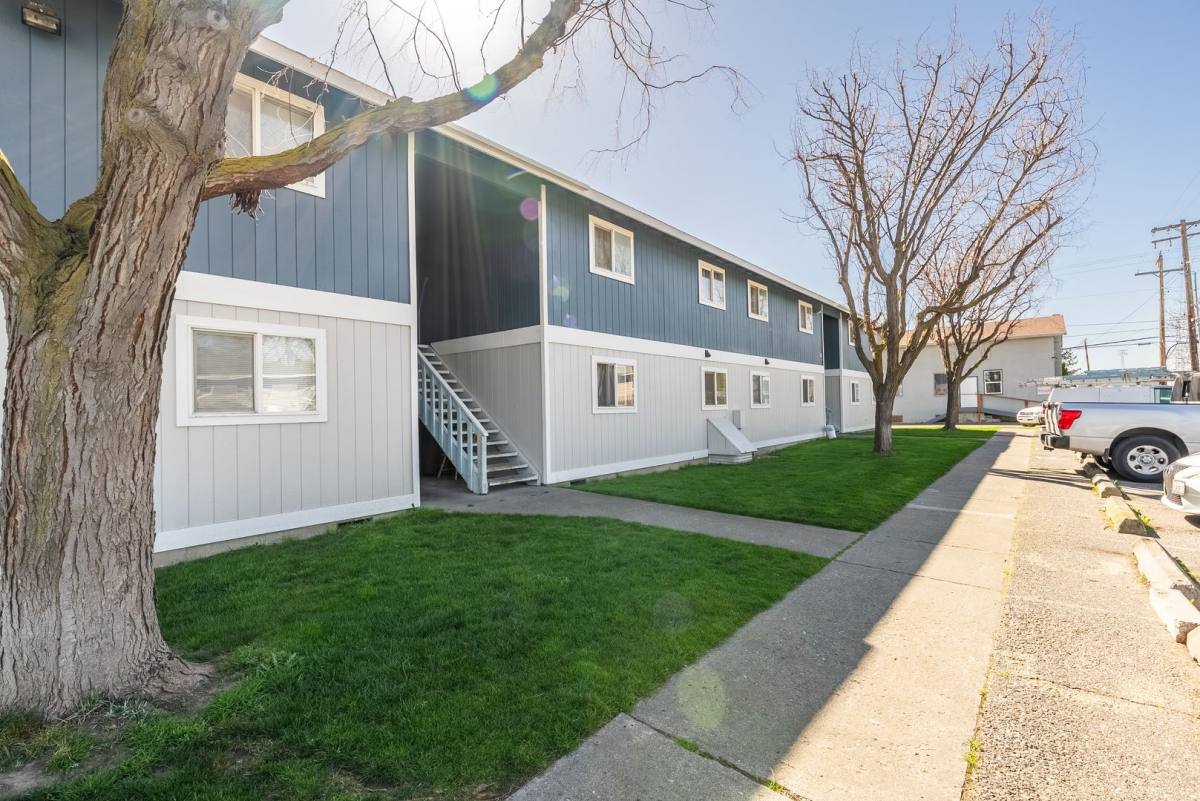 Apartment for rent at 1331 W Sylvester St, Pasco, WA 99301