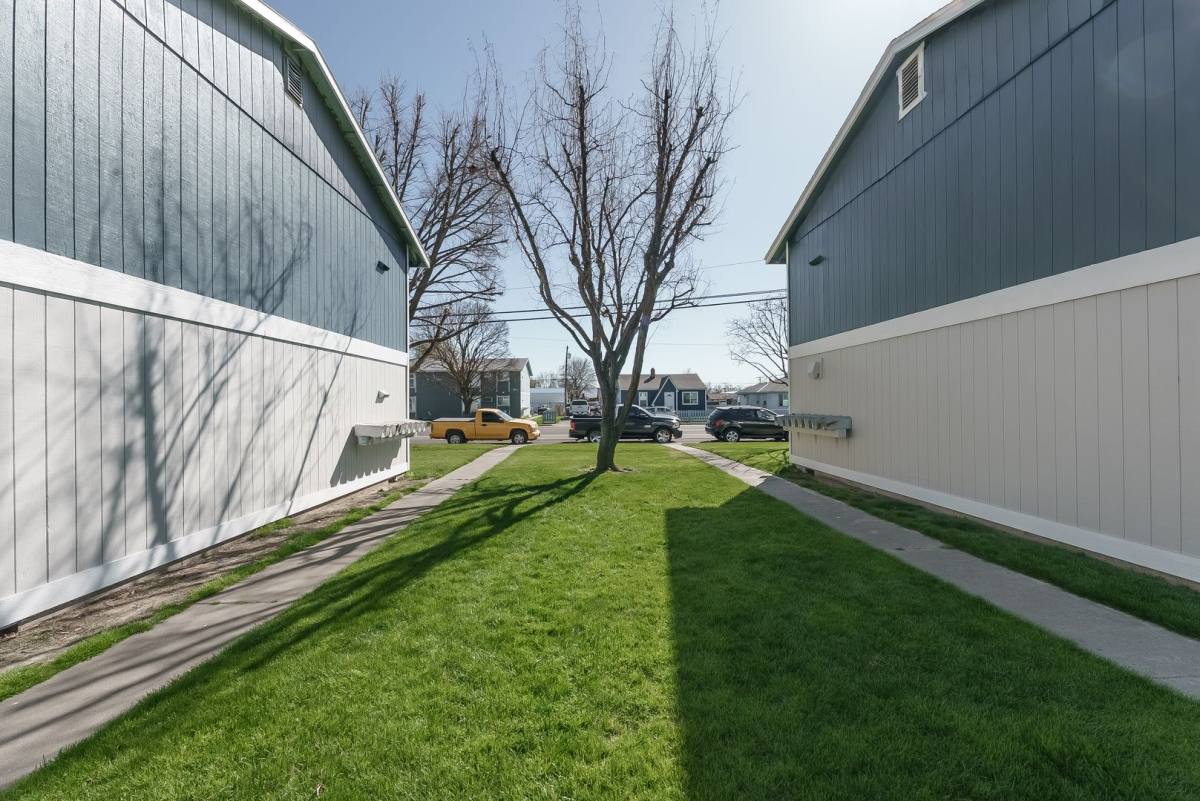 Apartment for rent at 1331 W Sylvester St, Pasco, WA 99301