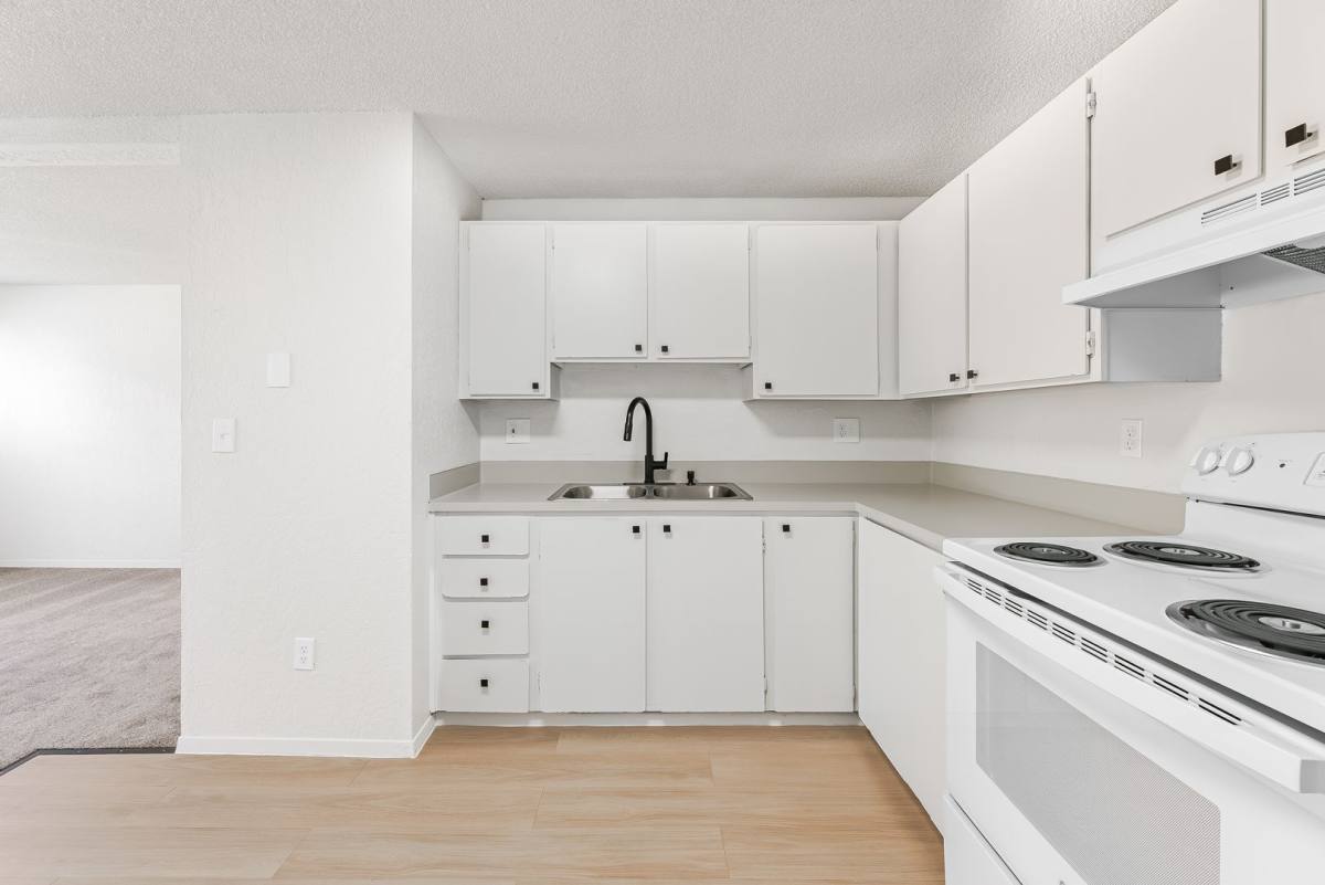 Apartment for rent at 1331 W Sylvester St, Pasco, WA 99301