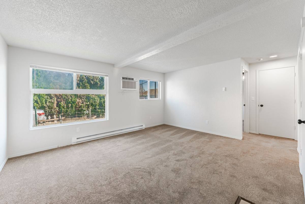 Apartment for rent at 1331 W Sylvester St, Pasco, WA 99301