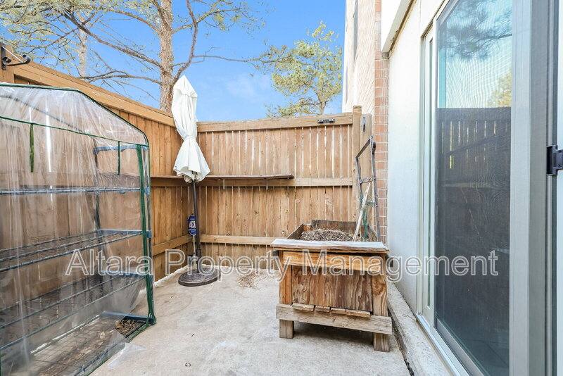 Apartment for rent at 2880 S Locust St #N100, Denver, CO 80222