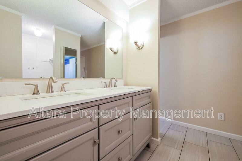 Apartment for rent at 2880 S Locust St #N100, Denver, CO 80222