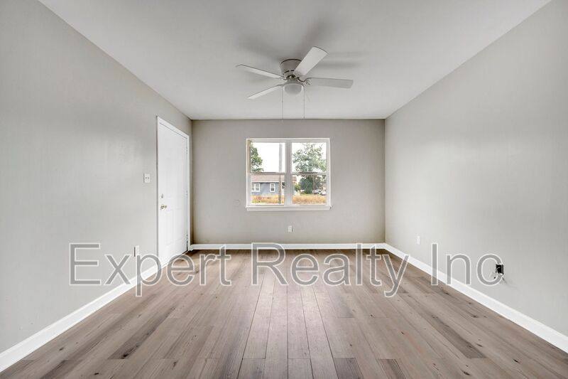 Apartment for rent at 1001 21st St Ensley #B, Birmingham, AL 35218
