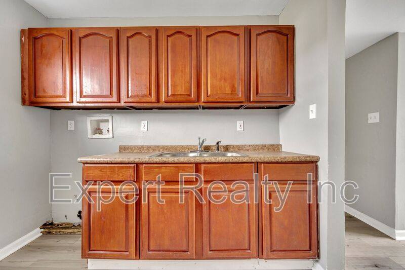 Apartment for rent at 1001 21st St Ensley #B, Birmingham, AL 35218