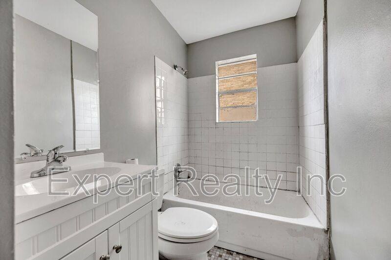 Apartment for rent at 1001 21st St Ensley #B, Birmingham, AL 35218