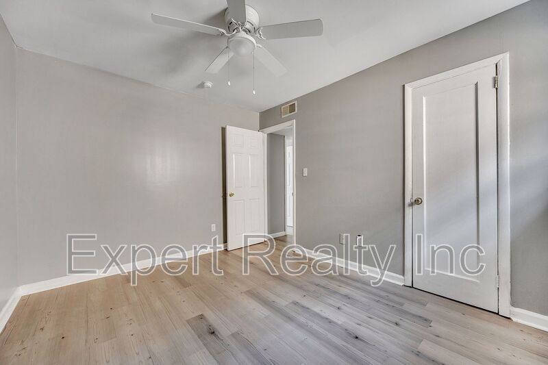 Apartment for rent at 1001 21st St Ensley #B, Birmingham, AL 35218