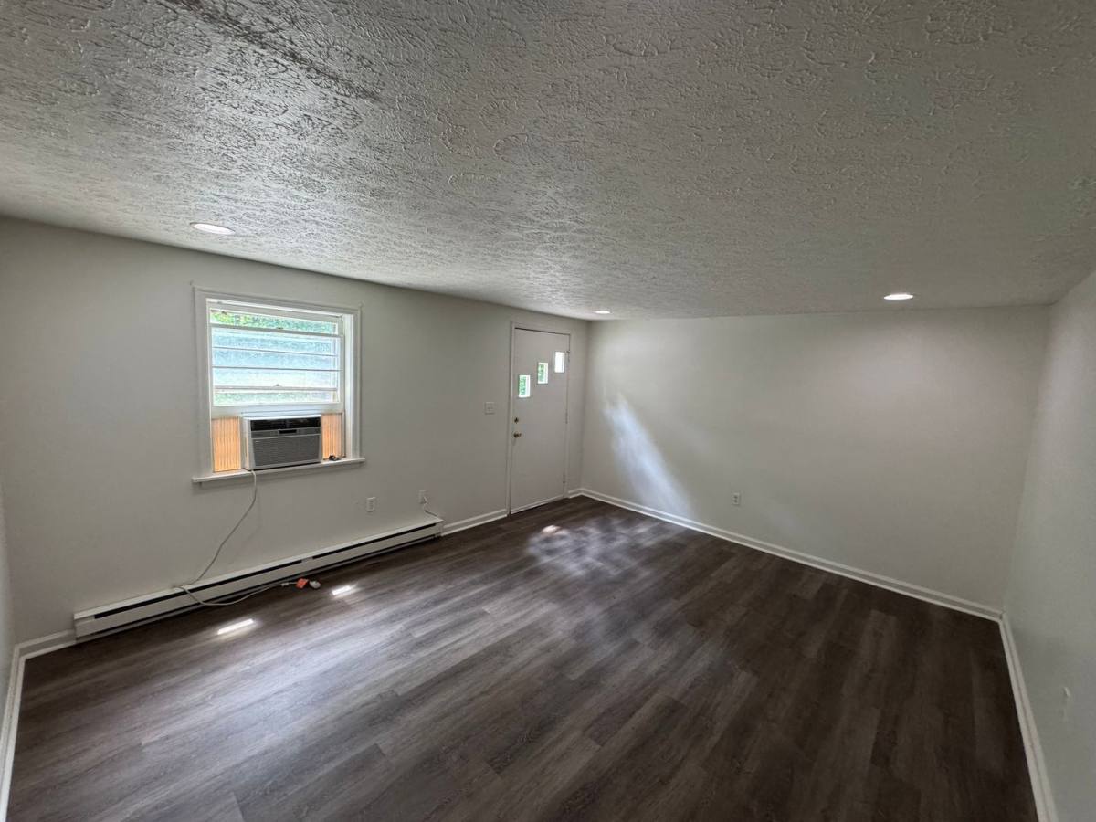 Apartment for rent at 124 Adams Dr Apts A-D, Lynchburg, VA 24502