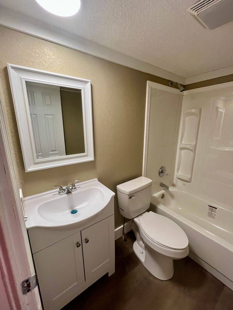 Apartment for rent at 577 Kirkland Still Rd, Hazlehurst, GA 31539