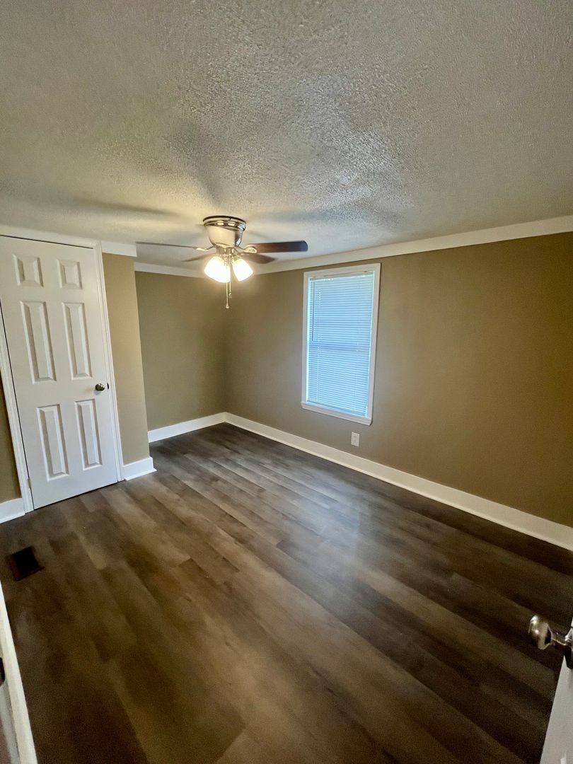 Apartment for rent at 577 Kirkland Still Rd, Hazlehurst, GA 31539