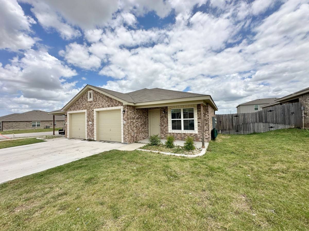 Townhouse for rent at 1801 Clovis Dr, Copperas Cove, TX 76522