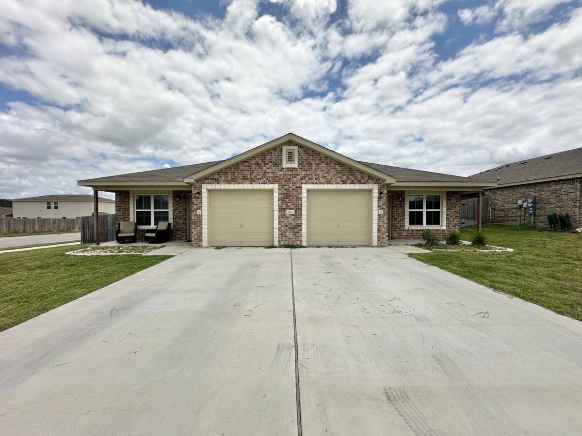 Townhouse for rent at 1801 Clovis Dr, Copperas Cove, TX 76522