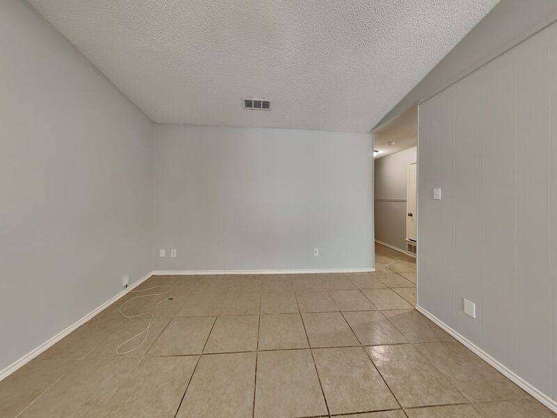 House for rent at 6204 Kelly Elliott Rd, Arlington, TX 76001