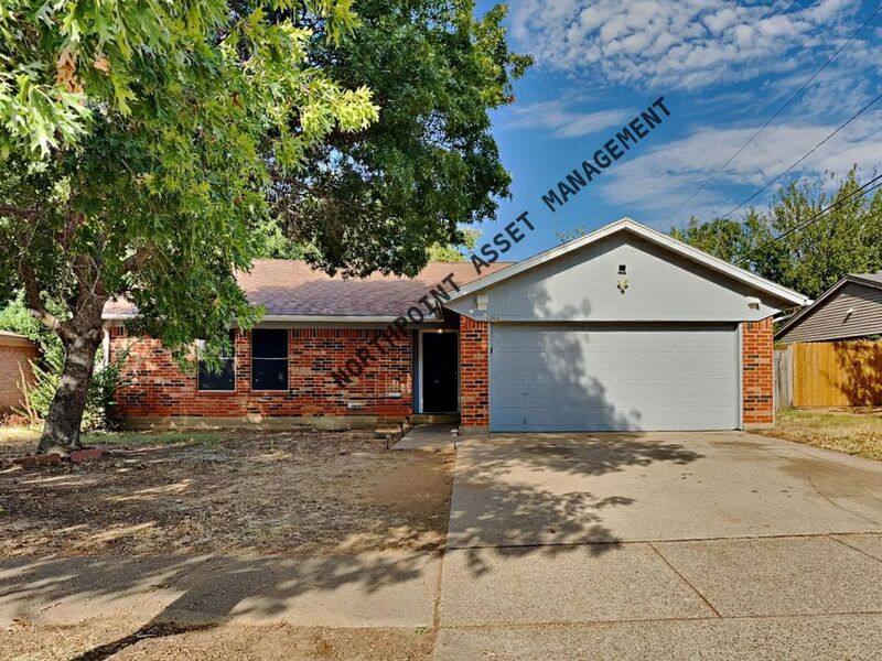 House for rent at 6204 Kelly Elliott Rd, Arlington, TX 76001