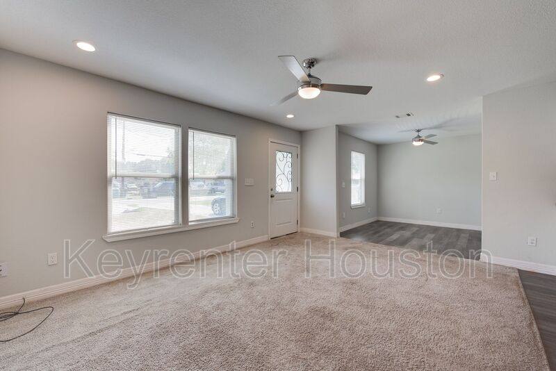 House for rent at 7601 Springdale St, Houston, TX 77028