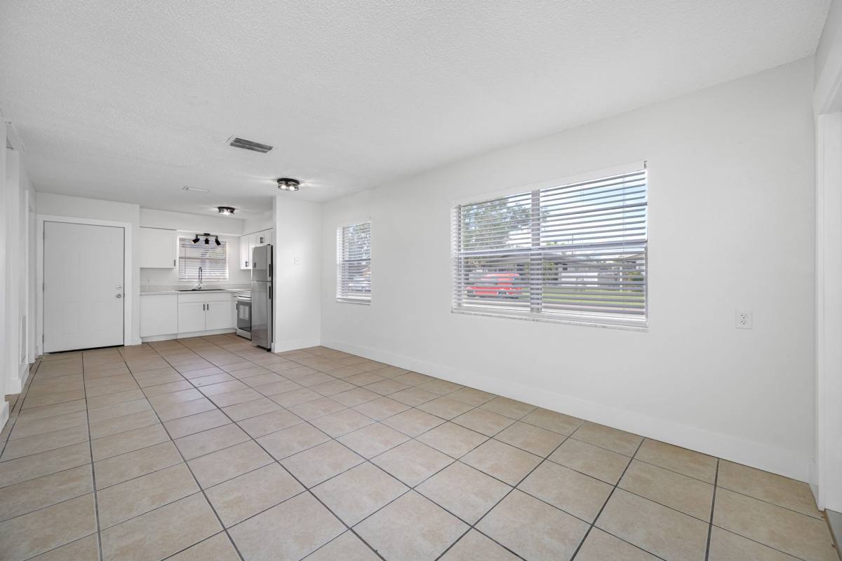 Apartment for rent at 500 89th Ave N, Saint Petersburg, FL 33702