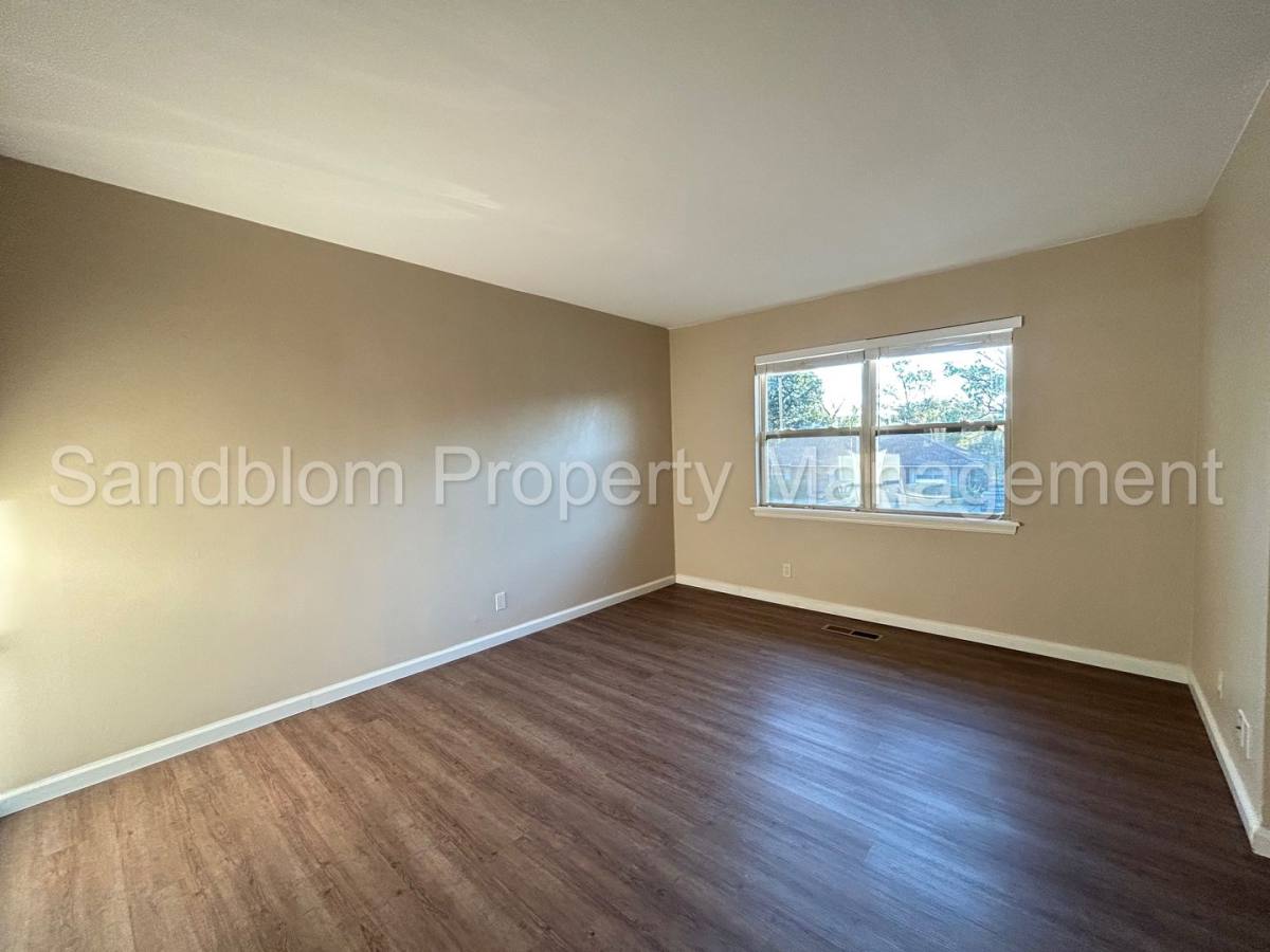 House for rent at 5766 S 80th E Ave, Tulsa, OK 74145