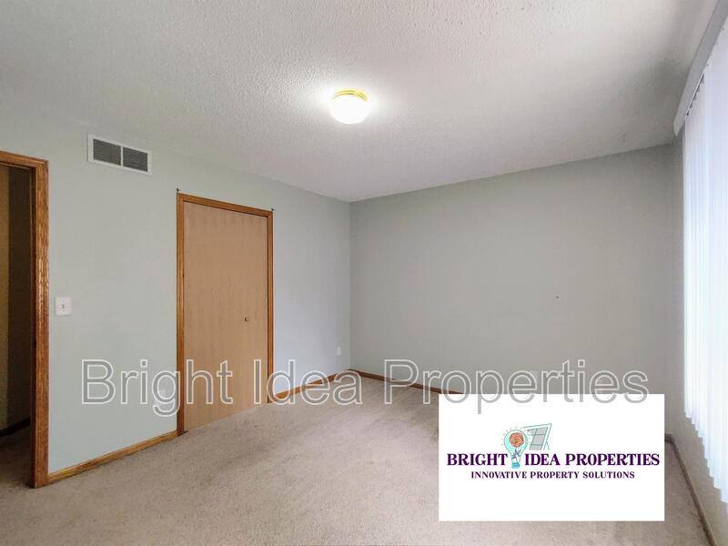 Townhouse for rent at 380 Gironde Court, Saint Paul, MN 55125