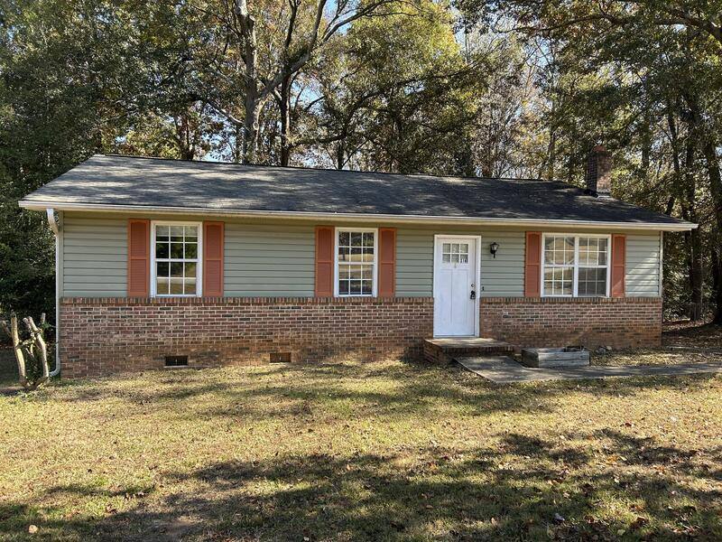 House for rent at 314 Barry Dr, Greer, SC 29650