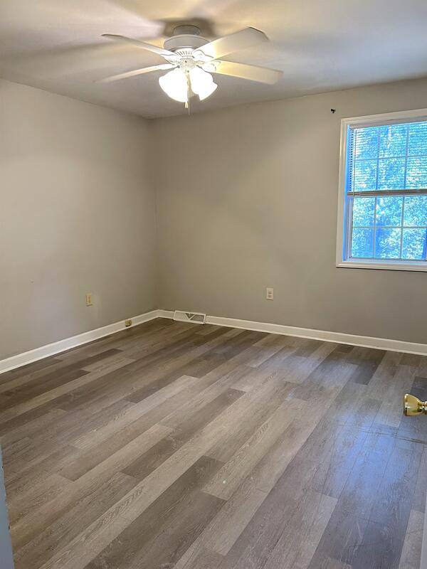 House for rent at 314 Barry Dr, Greer, SC 29650