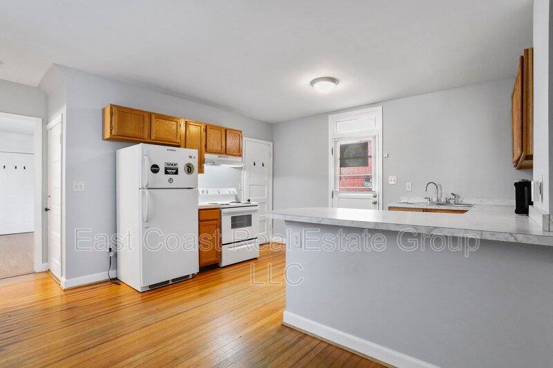 Apartment for rent at 721 2nd St #A, Martinsburg, WV 25404