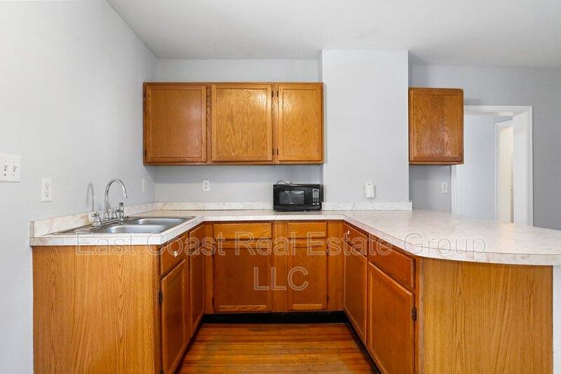 Apartment for rent at 721 2nd St #A, Martinsburg, WV 25404