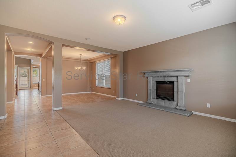 House for rent at 2214 E Chanute Pass, Phoenix, AZ 85040