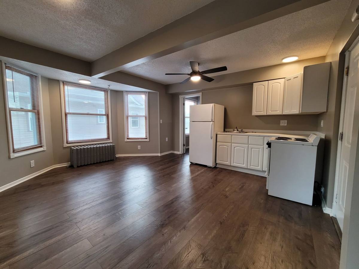 Apartment for rent at 1619 Hubbard Ave, Saint Paul, MN 55104