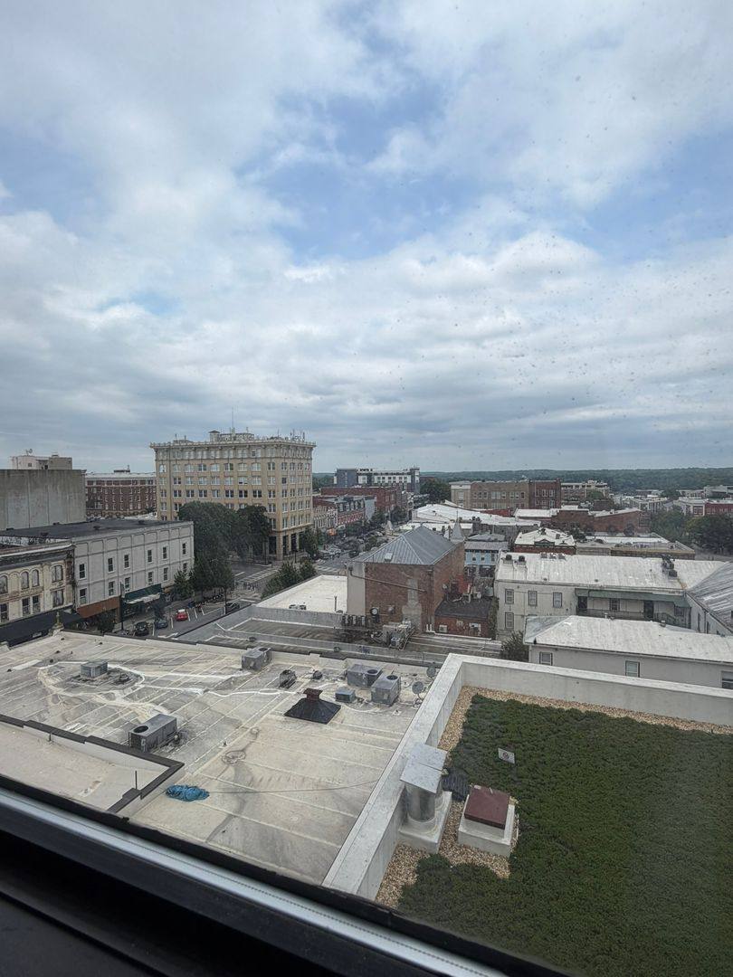 Condo for rent at 131 E Broad St, Athens, GA 30601