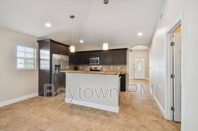 House for rent at 2321 W Beach St, Tampa, FL 33607