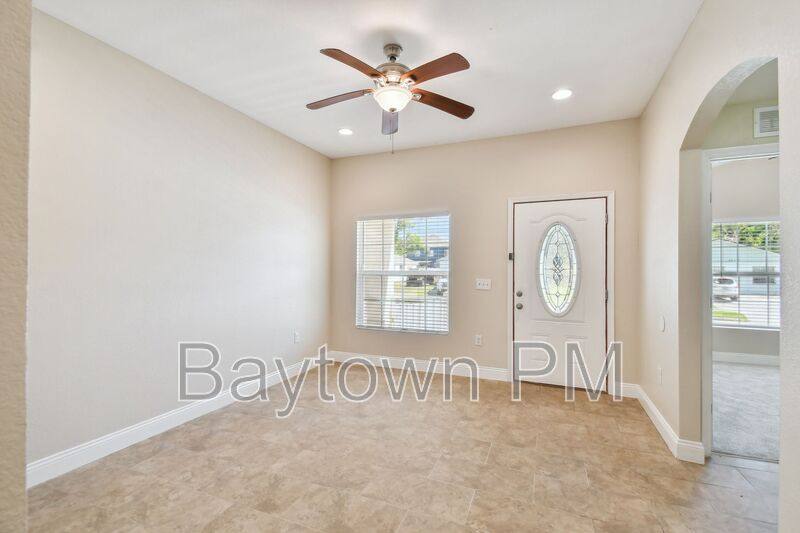 House for rent at 2321 W Beach St, Tampa, FL 33607