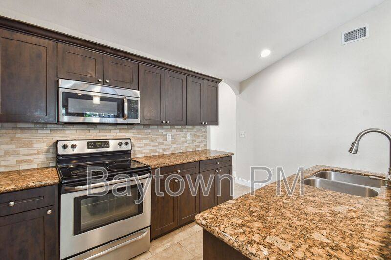 House for rent at 2321 W Beach St, Tampa, FL 33607