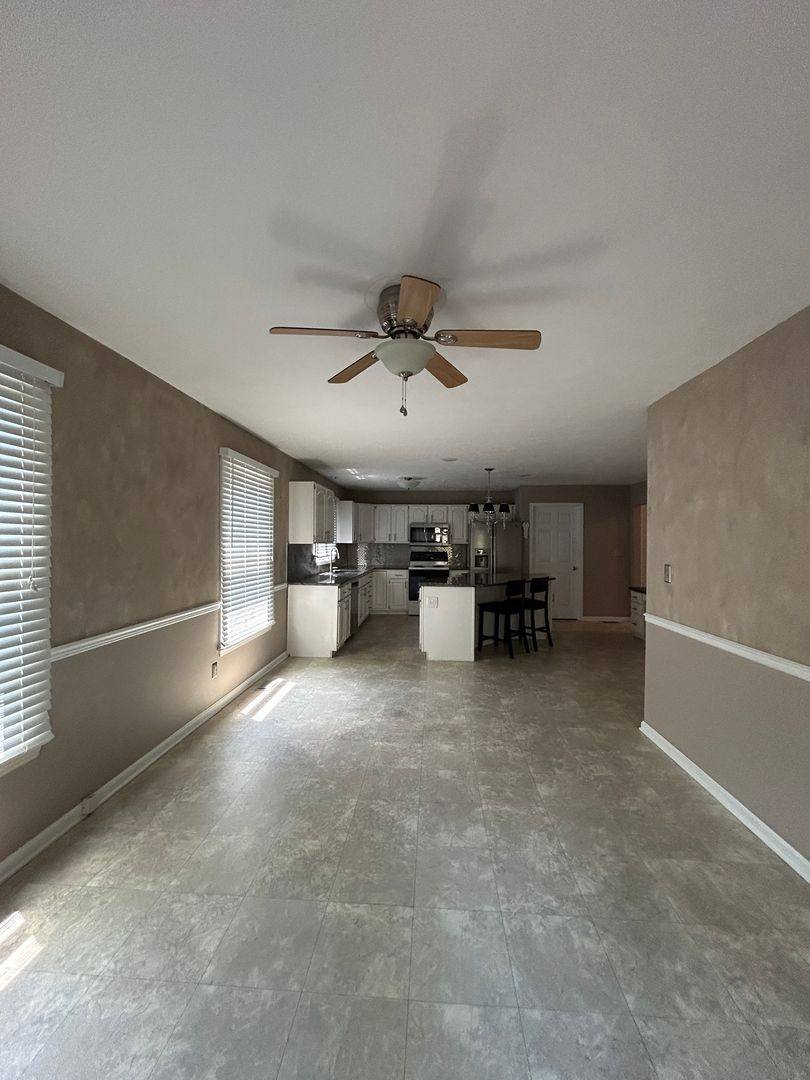 House for rent at 21 Archview Dr, Belleville, IL 62221