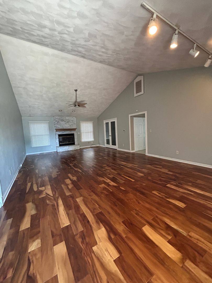 House for rent at 21 Archview Dr, Belleville, IL 62221