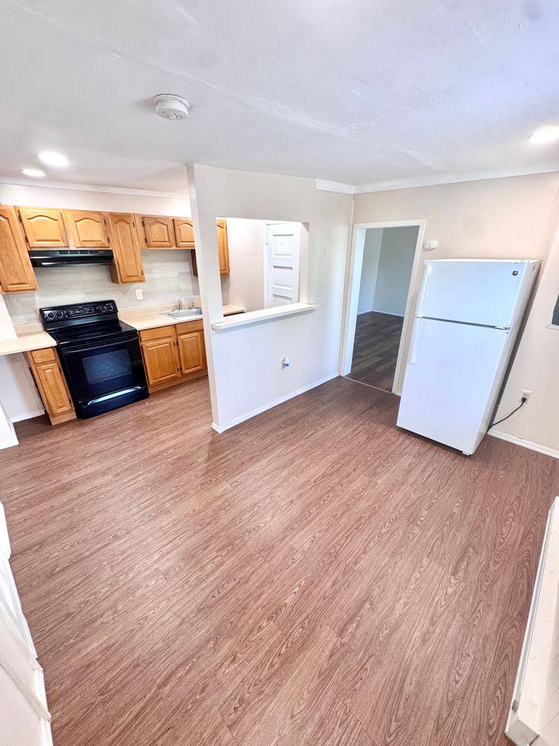 Apartment for rent at 1348 E 6th St, Bethlehem, PA 18015