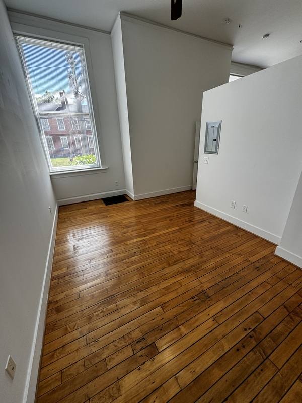 Apartment for rent at 141 E Wythe St, Petersburg, VA 23803