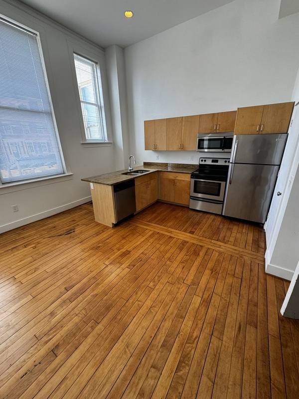 Apartment for rent at 141 E Wythe St, Petersburg, VA 23803