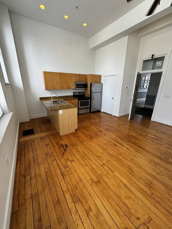 Apartment for rent at 141 E Wythe St, Petersburg, VA 23803
