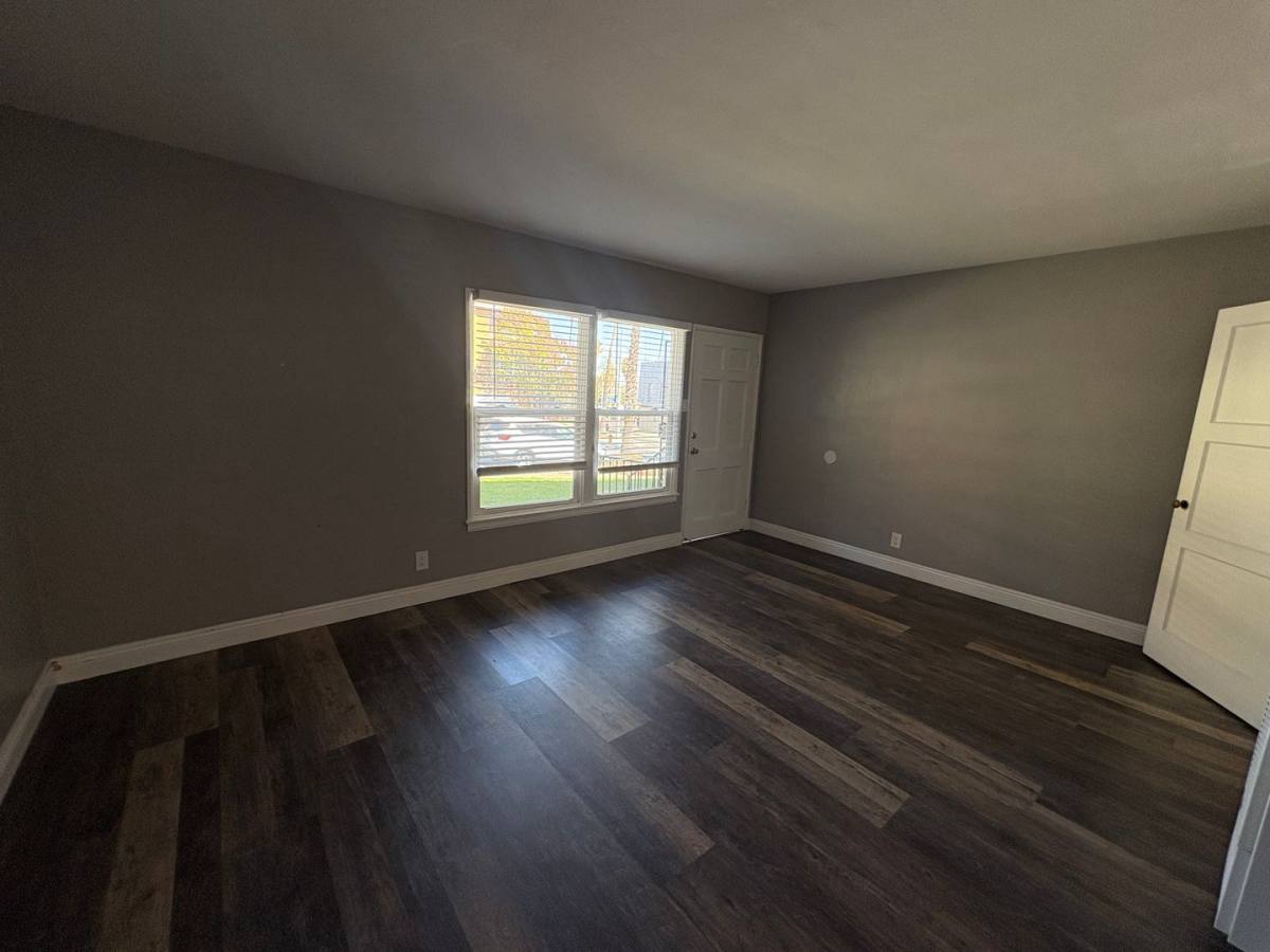 Apartment for rent at 101 Termino Ave, Long Beach, CA 90803