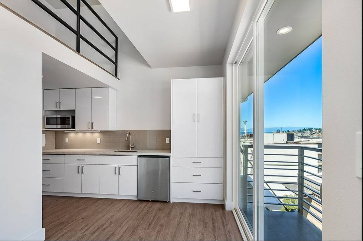 Apartment for rent at 1722 Summit Ave, Seattle, WA 98122