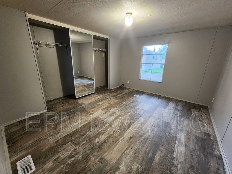 House for rent at 700 W Ridgeway Ave #111, Cedar Falls, IA 50613