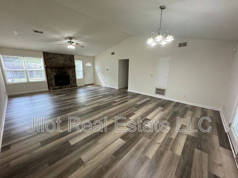 House for rent at 2993 Owens Meadow Dr NW, Kennesaw, GA 30152