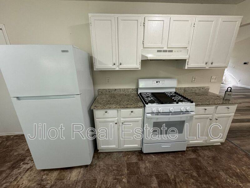 House for rent at 2993 Owens Meadow Dr NW, Kennesaw, GA 30152
