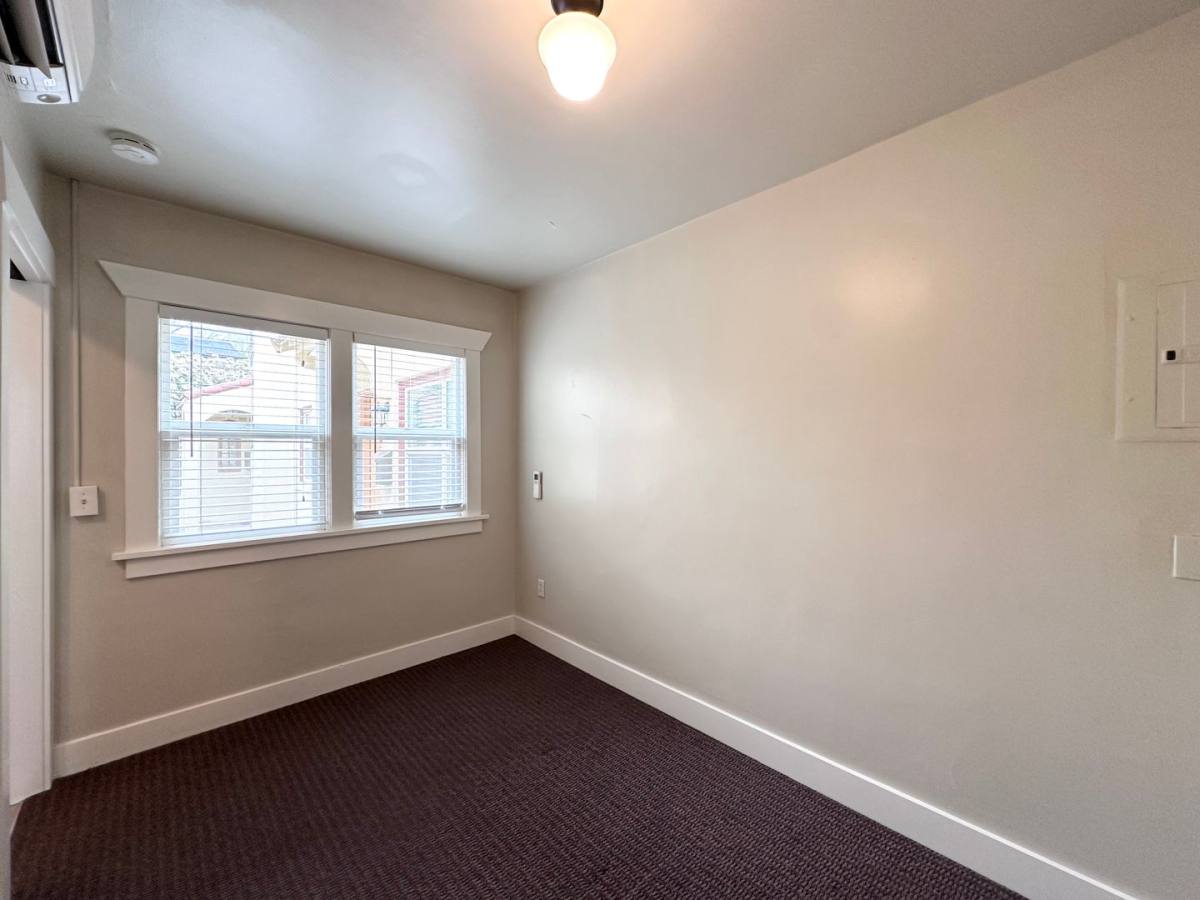 Apartment for rent at 1025 NE 31st Ave, Portland, OR 97232