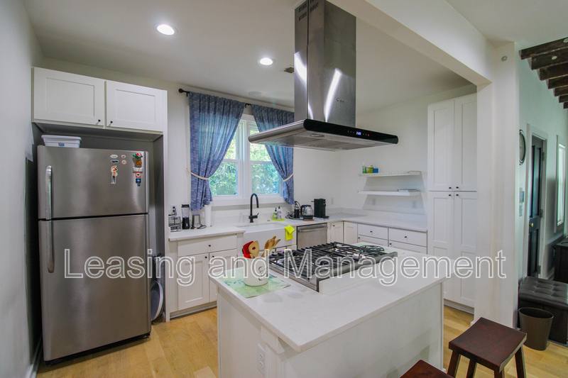 House for rent at 40 H St, Charleston, SC 29403