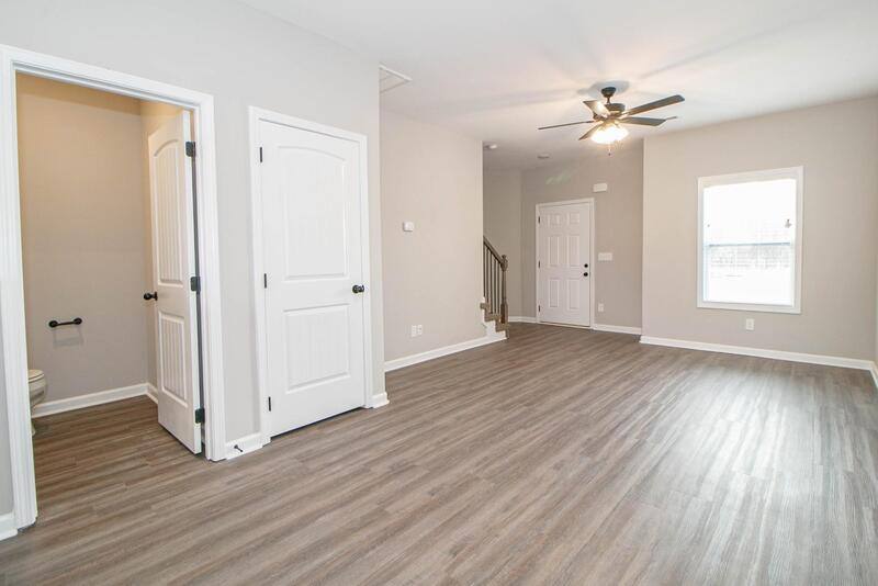 Townhouse for rent at 1115-D1 Hillwood Dr, Clarksville, TN 37040