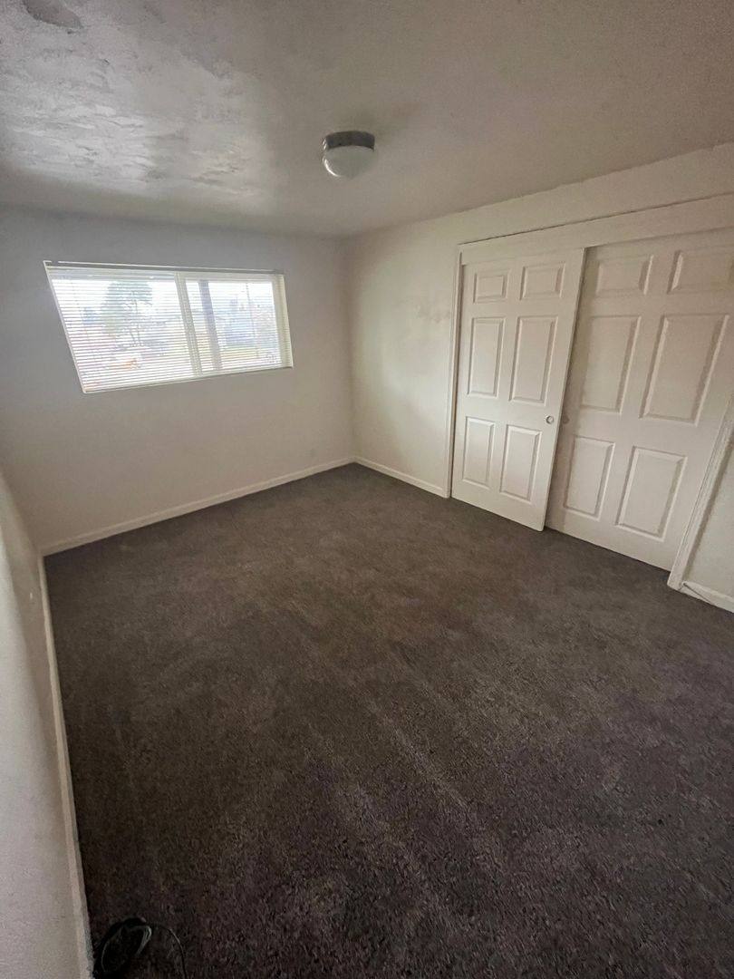 Apartment for rent at 520 S 42nd, Springfield, OR 97478