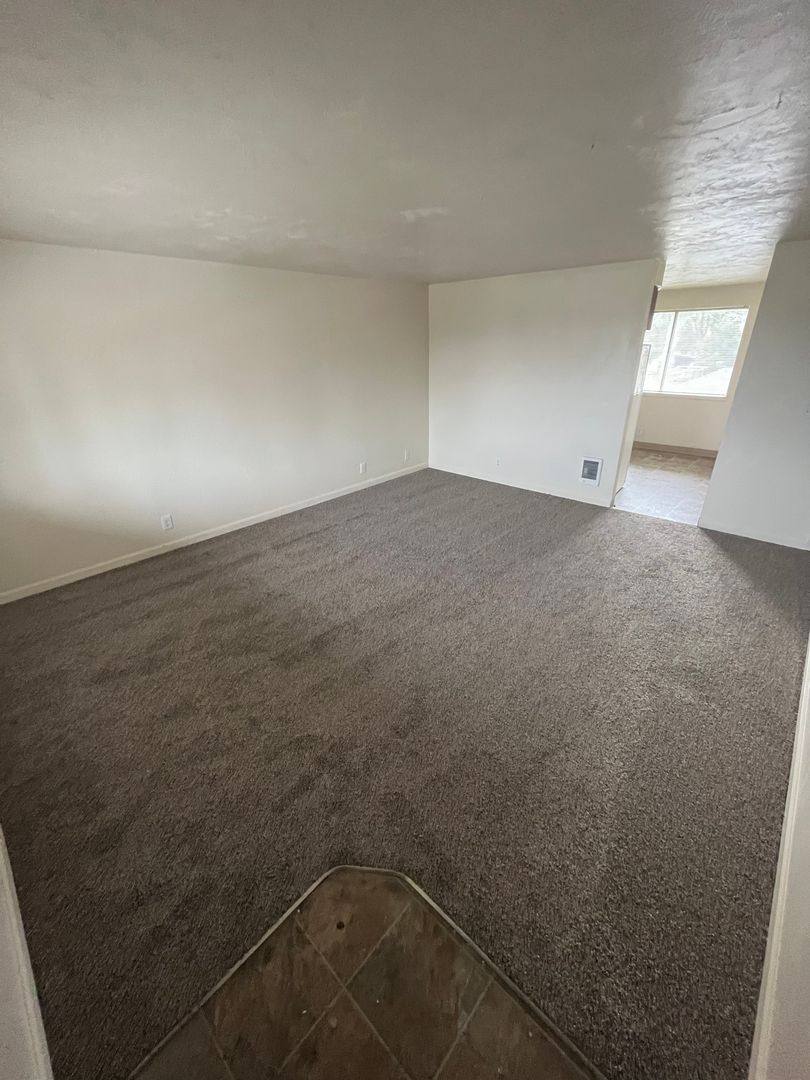 Apartment for rent at 520 S 42nd, Springfield, OR 97478