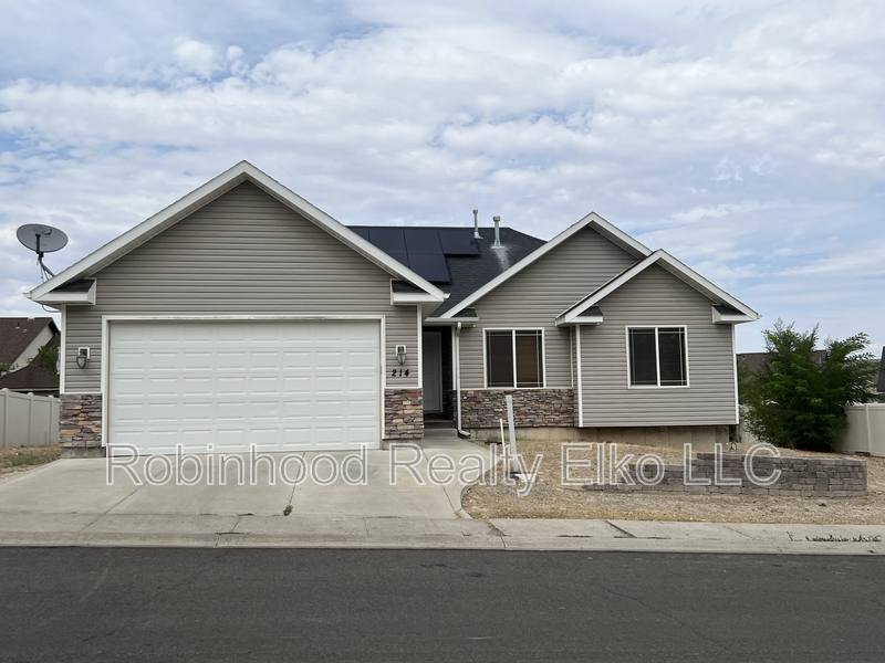 House for rent at 214 Brookwood Dr, Elko, NV 89801