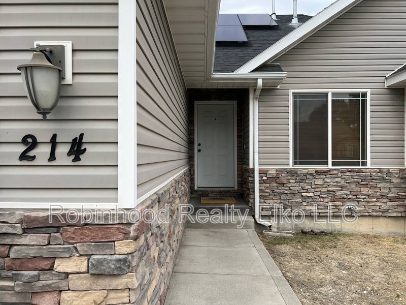 House for rent at 214 Brookwood Dr, Elko, NV 89801